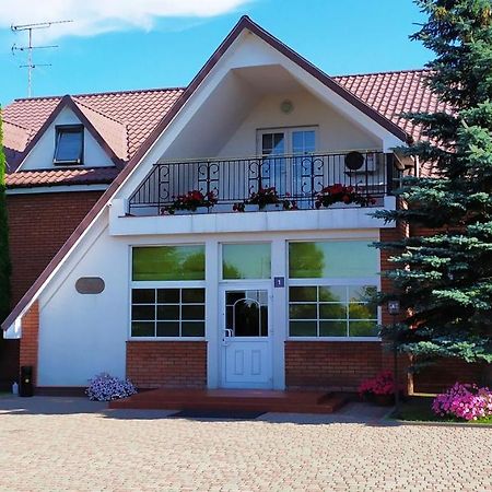 Euro Motel Lyuboml Eksteriør bilde