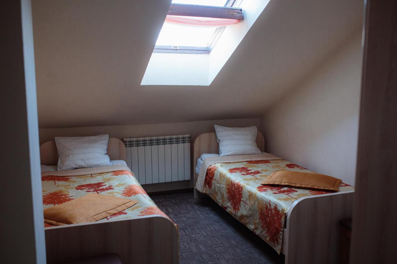Euro Motel Lyuboml Eksteriør bilde